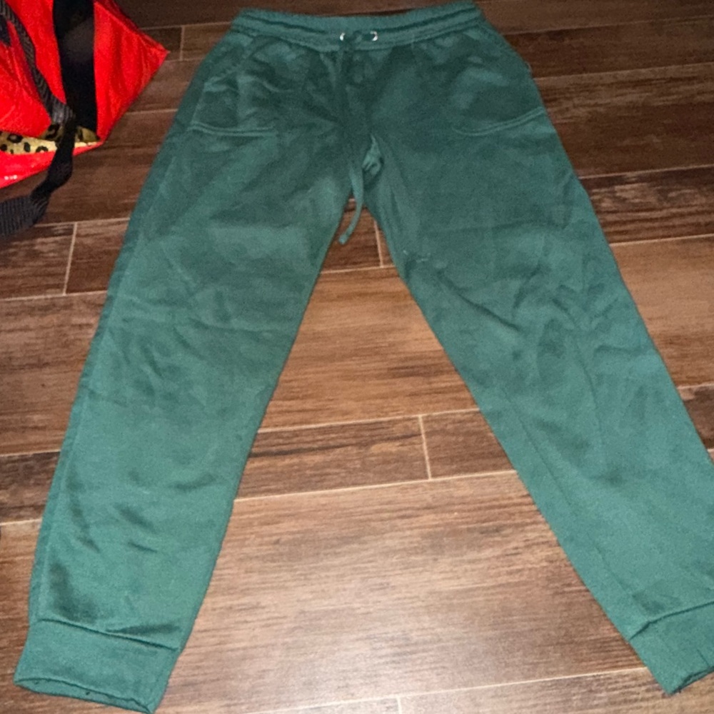 Rae Dunn Green joggers sweatpants with pockets pre loved great condition Size S